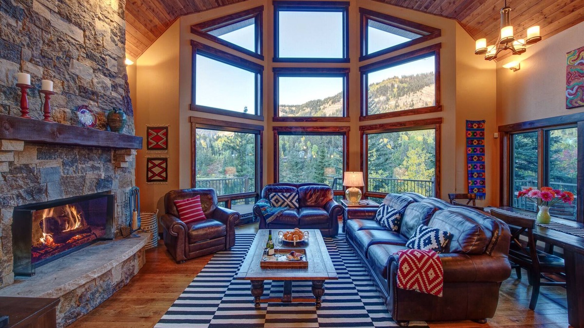 Columbine Lake House | Million Dollar Views on Lake Purgatory! Only 1 Mile to Ski Resort!