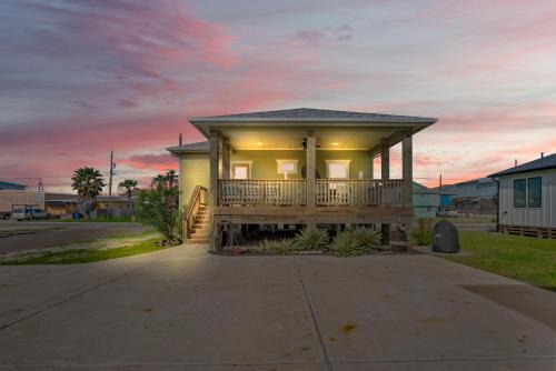 Port Aransas House | Mills Fishing Cabin