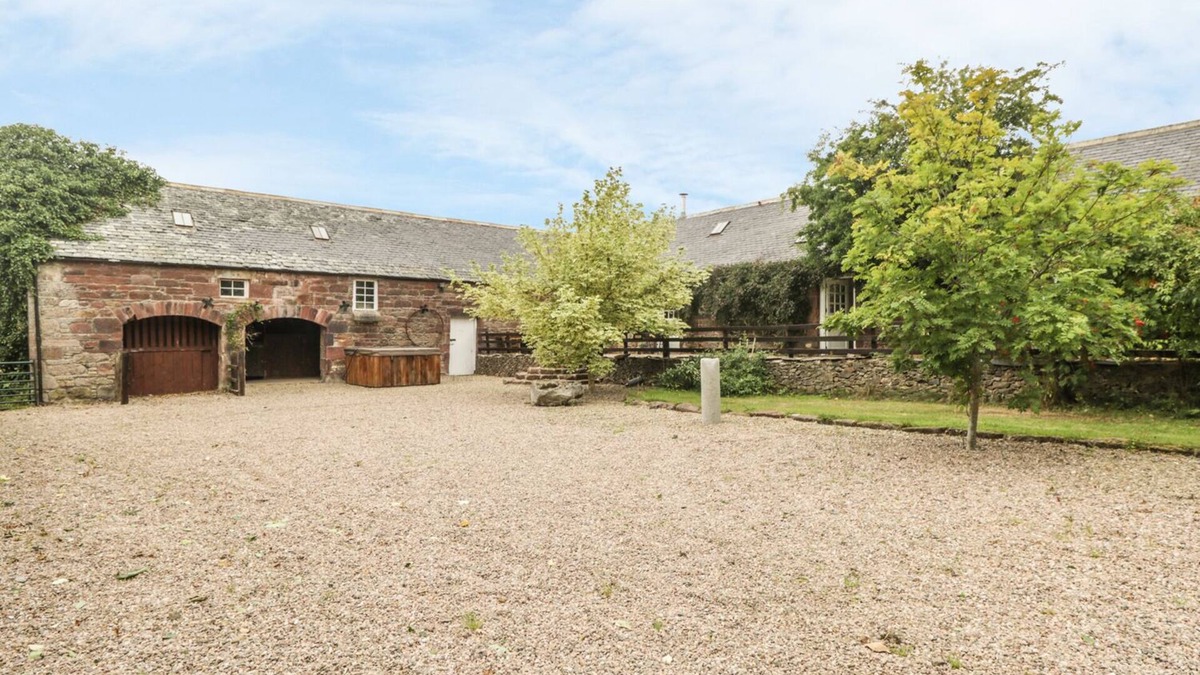 Turriff House | MILLTOWN HOUSE, pet friendly, character holiday cottage in Turriff