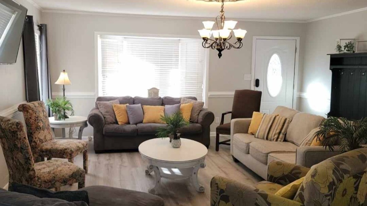 Erwin Cottage | MilltownSassy is located in Erwin,NC near interstates 95&40. 7mi from Campbell