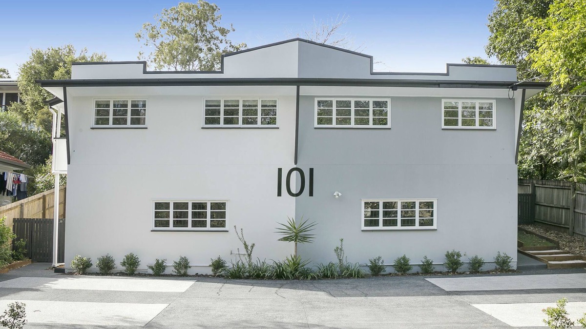 Auchenflower House | Milton Mews Townhouse BLUE. Another Rylance Holiday Home