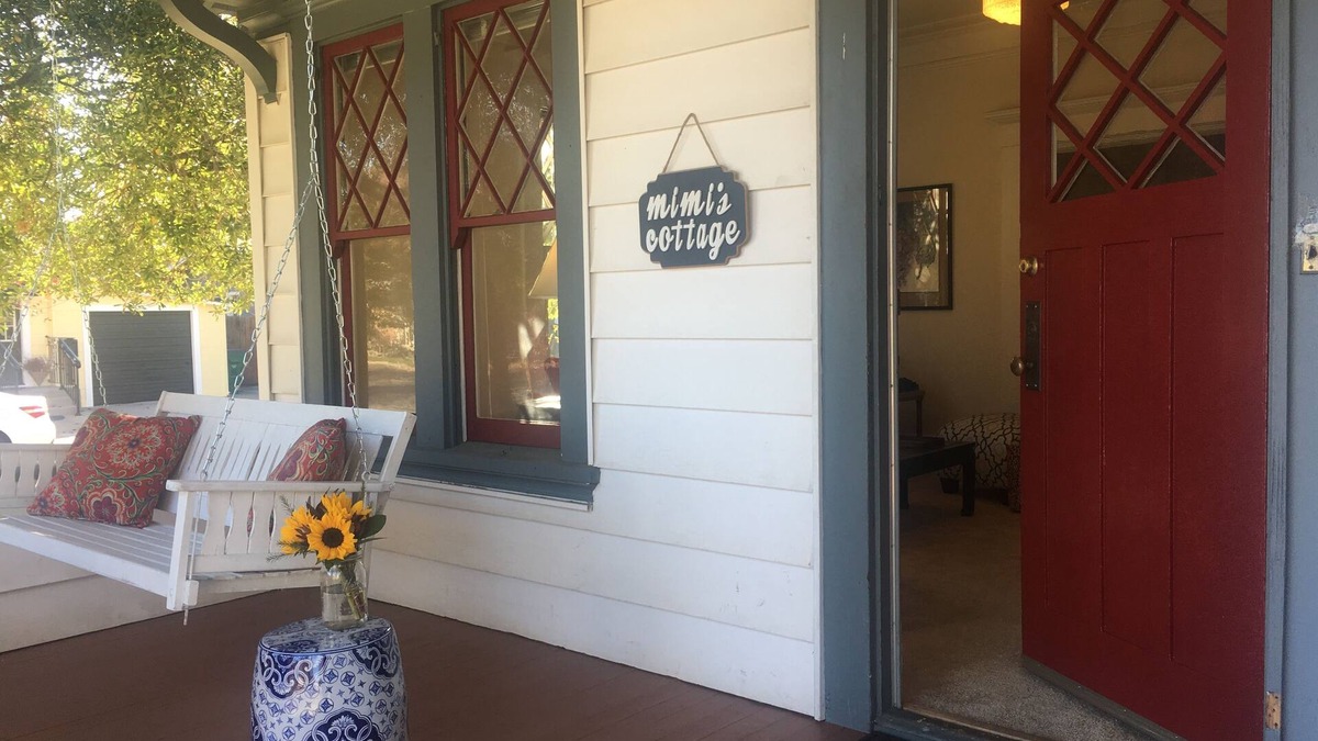 Lodi House | Mimi's Downtown Cottage