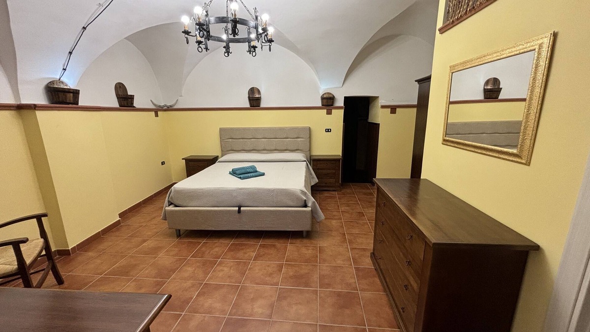 Foggia Bed & Breakfast | Mimmo's tastefully renovated house located in the historic part!
