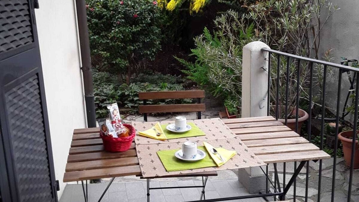 Vittoria Villa | Mimosa House