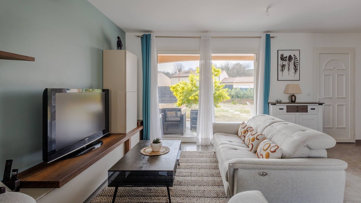 Saint-Victor-la-Coste House | Mimosas - Maison plain pied climatisée
