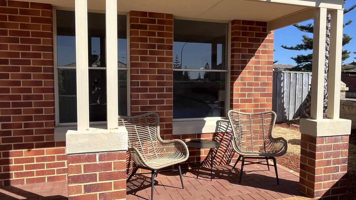Mindarie House | Mindarie Gardens - Whole house perfect for families.