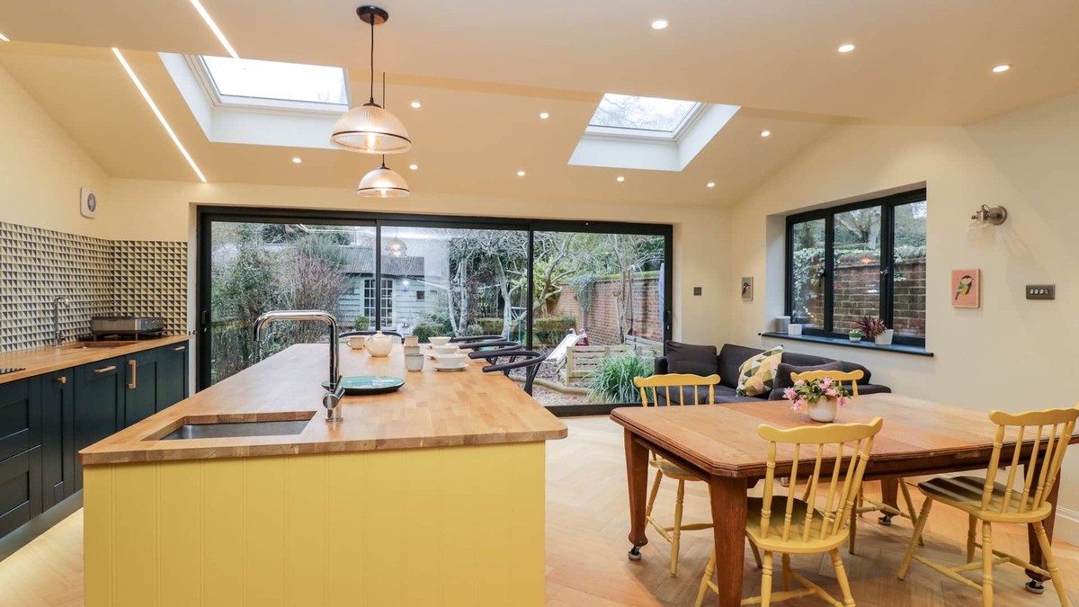 Saint Mary Bourne House | MINDEN, family friendly, with open fire in St. Mary Bourne