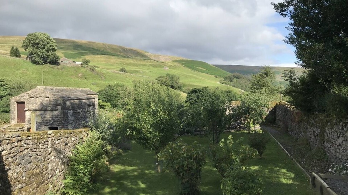 Keld Cottage | Miner's cottage in stunning Swaledale.nNo TV, internet or mobile phone signal.