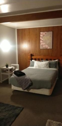 Parakai Hotel | Mineral Park Motel