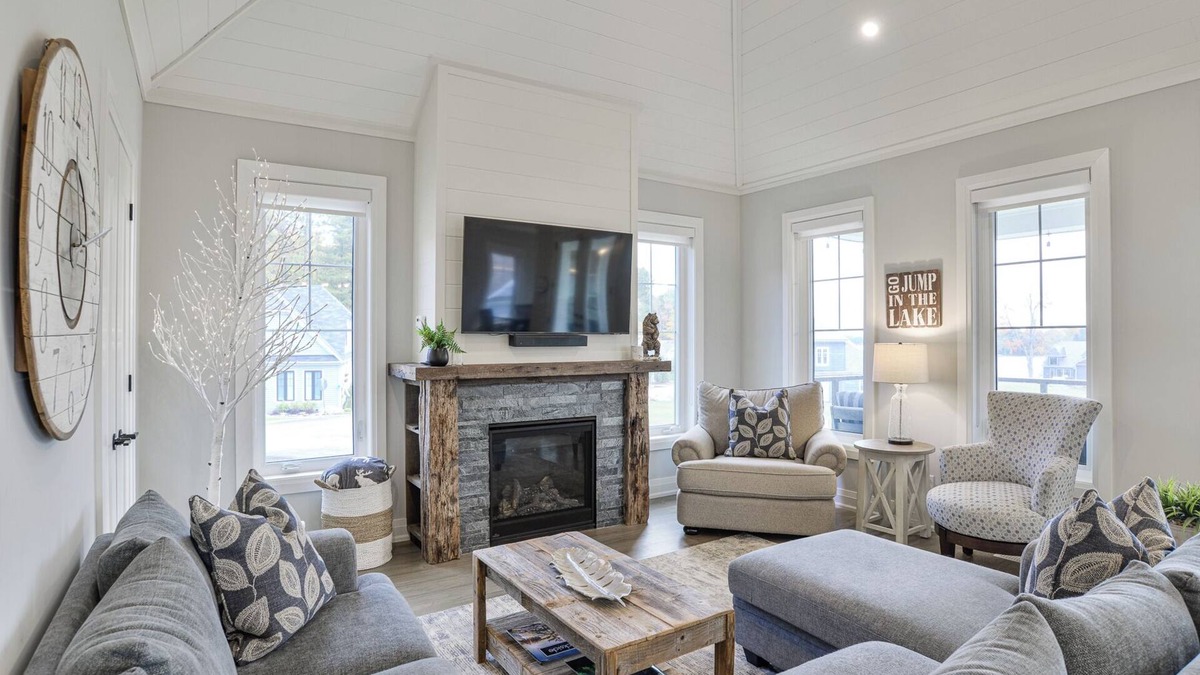 Minett House | Minett Cottage (#12)