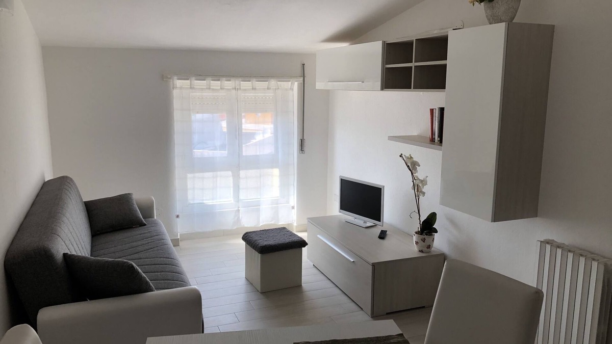 Nuoro Apartment | Mini Appartamento Completo di Tutti i Servizi IUN R7265
