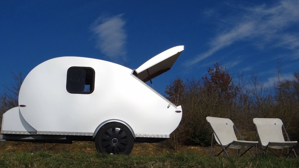 Agen House | MINI CARAVANE VINTAGE TEARDROP 2 PLACES