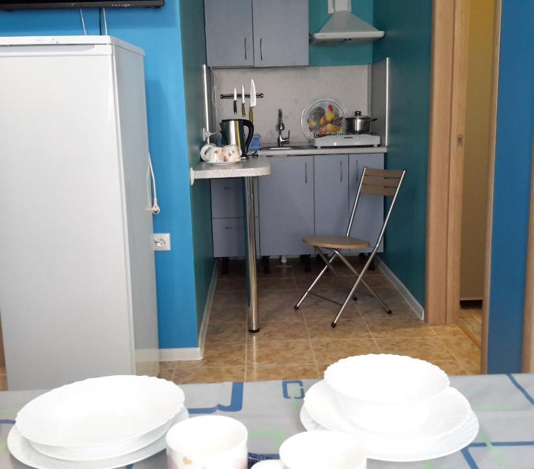Dolzhanskaya Hotel | Mini - gostinitsa (nomera na ulitse Pobeda) so storony Taganrogskogo zaliva.