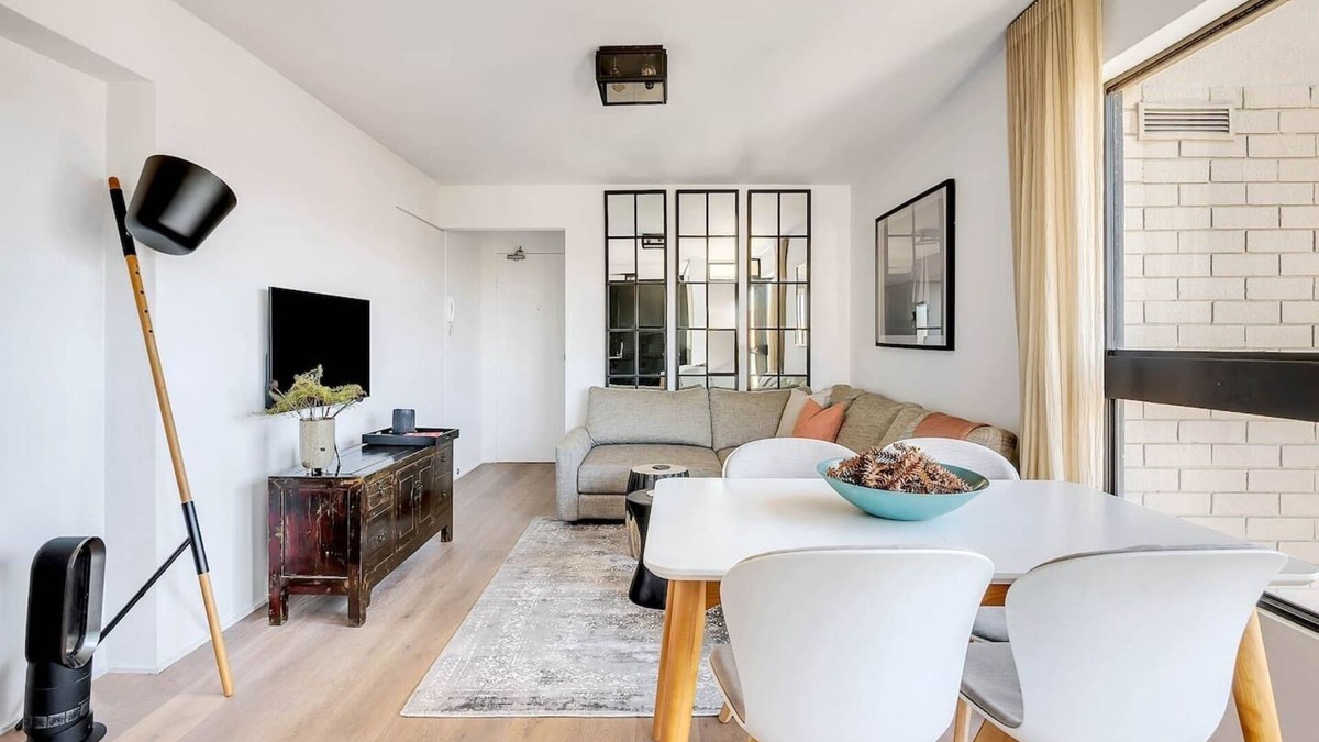 Potts Point Apartment | Mini Manhattan Potts Point Harbourview Retreat