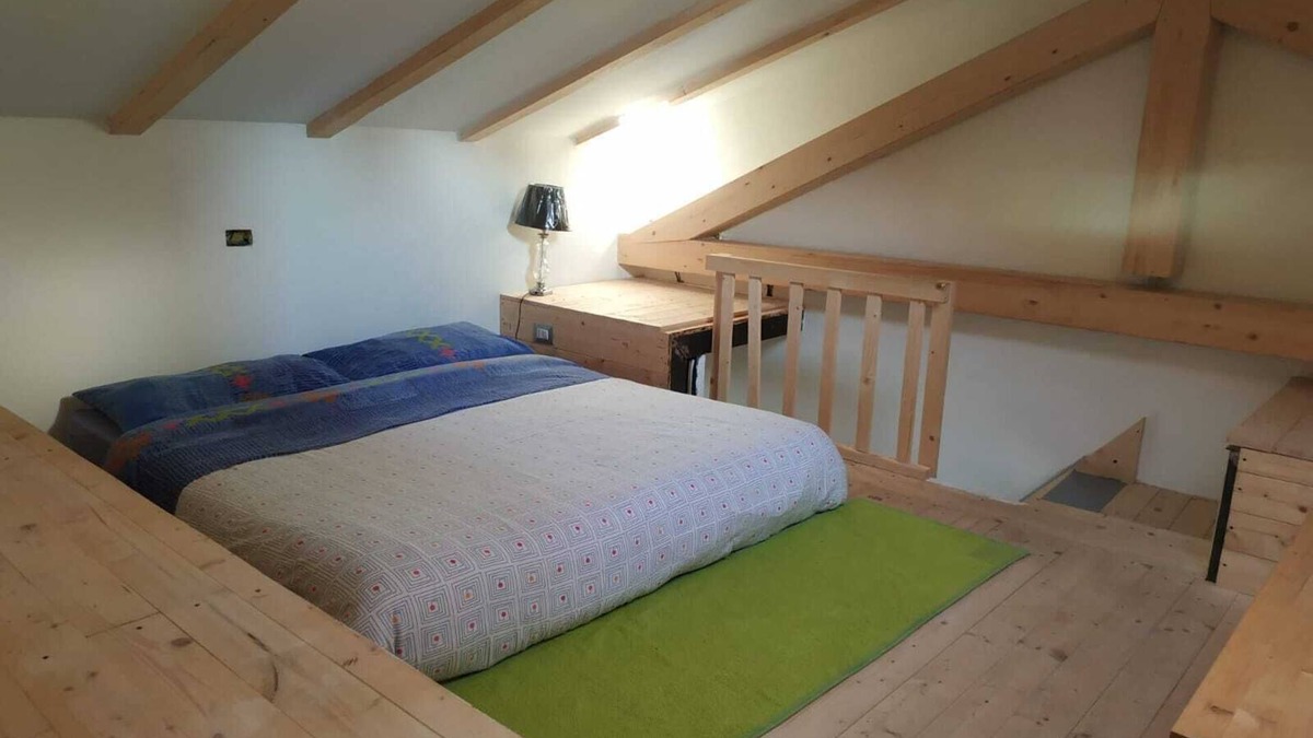 Centro Direzionale Apartment | MINI PENTHOUSE WITH TERRACE