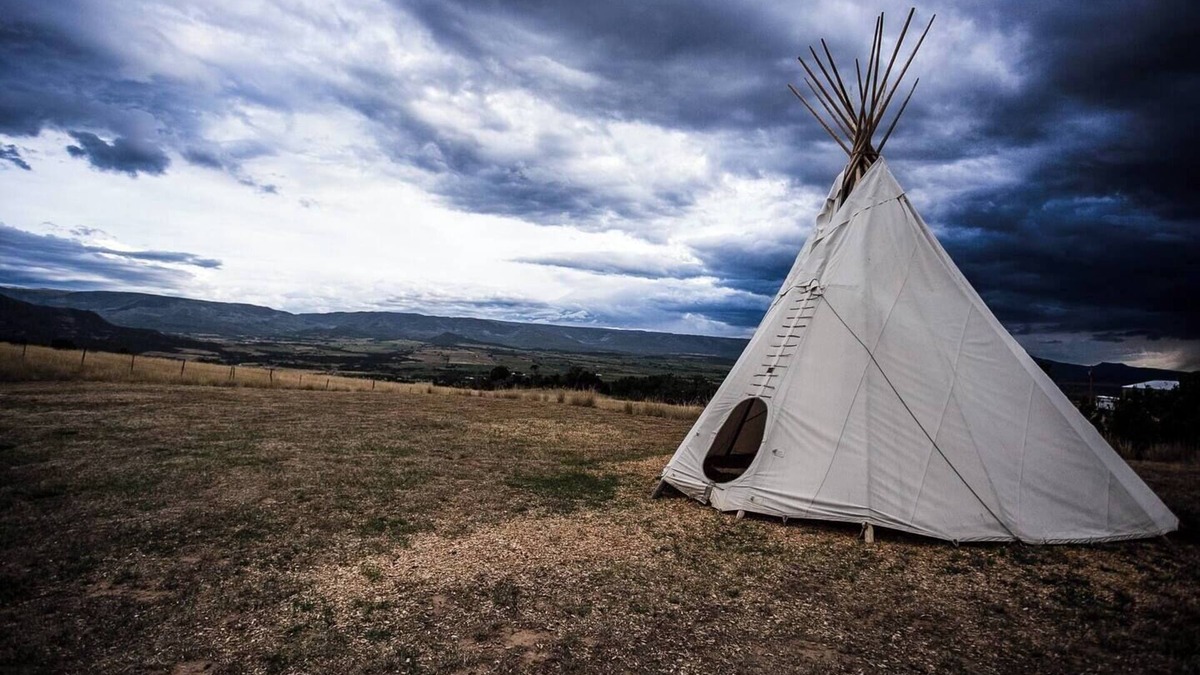 Collbran RV Rental | Mini-Retreat - Camping Teepee