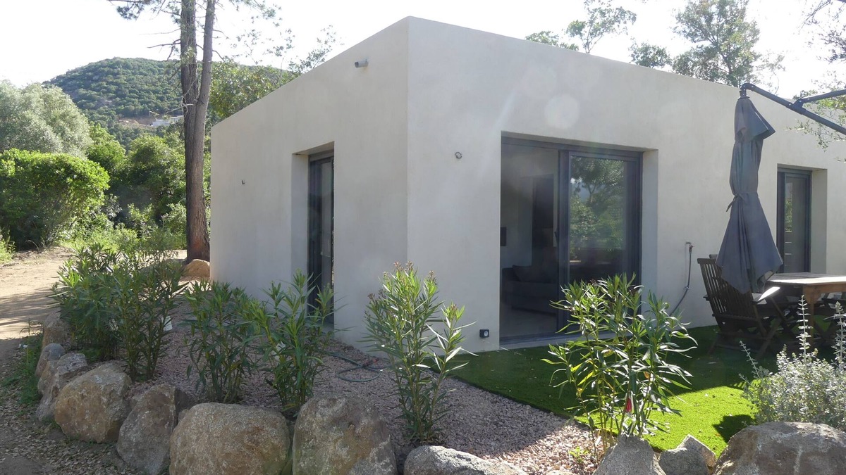 Sainte-Lucie-de-Porto-Vecchio Villa | Mini Villa 55m2 T2 à Louer en Corse du sud