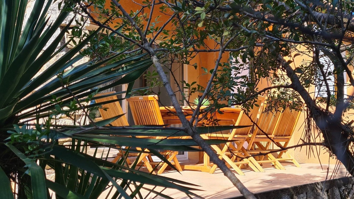 Olmeto Villa | Mini villas 2mm walk from Abbartello beach at Olmeto beach