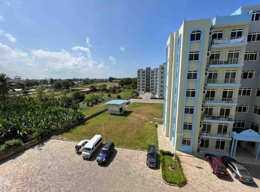 Mazizini Apartment | Minimalistic And Crisp Apartment In Mbweni