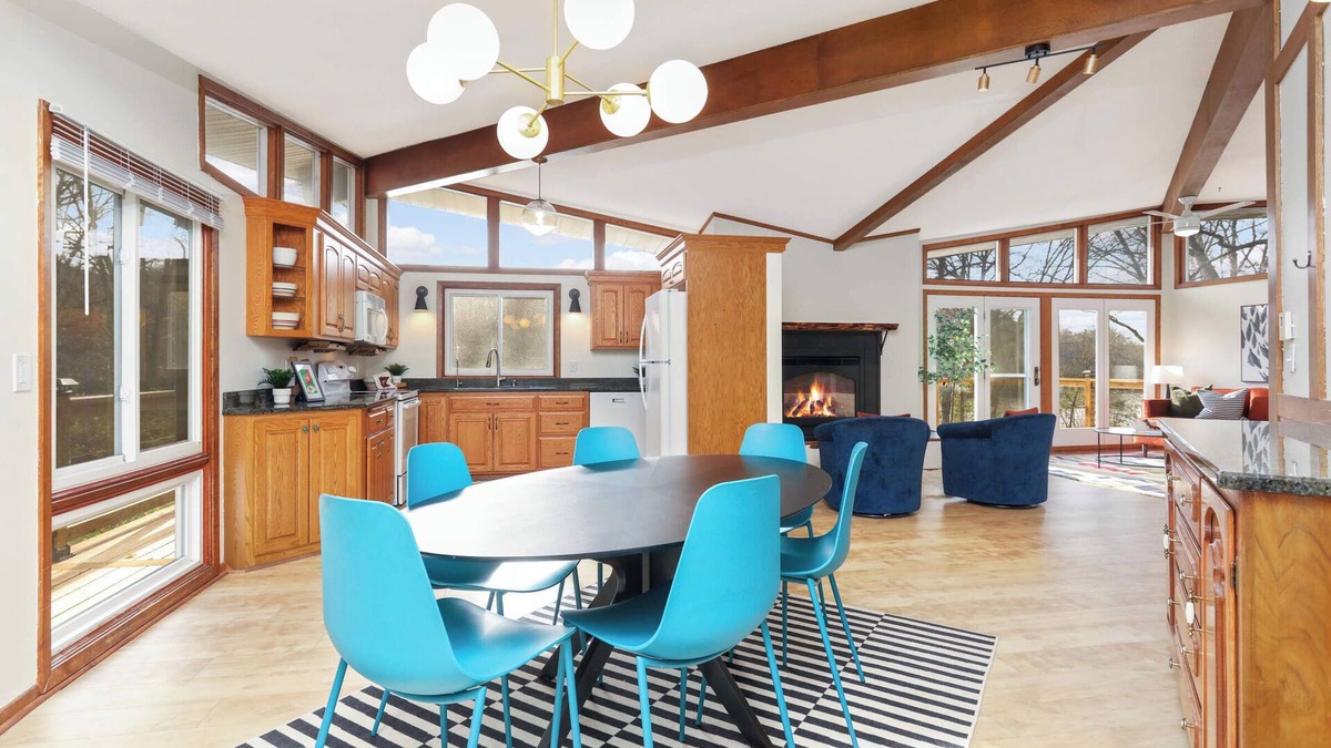 St. Cloud Cabin | Minnesota Magic - Escape to a Riverside Retreat