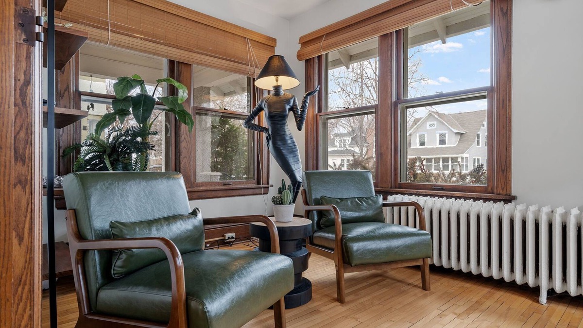 Linden Hills House | MINNeSTAY* Cottage on Upton | Linden Hills