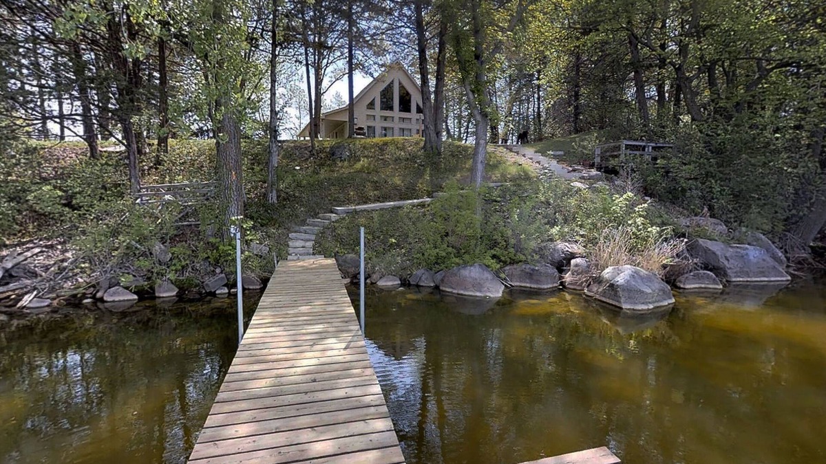 Litchfield Cabin | MINNeSTAY* Lakefront Hideaway