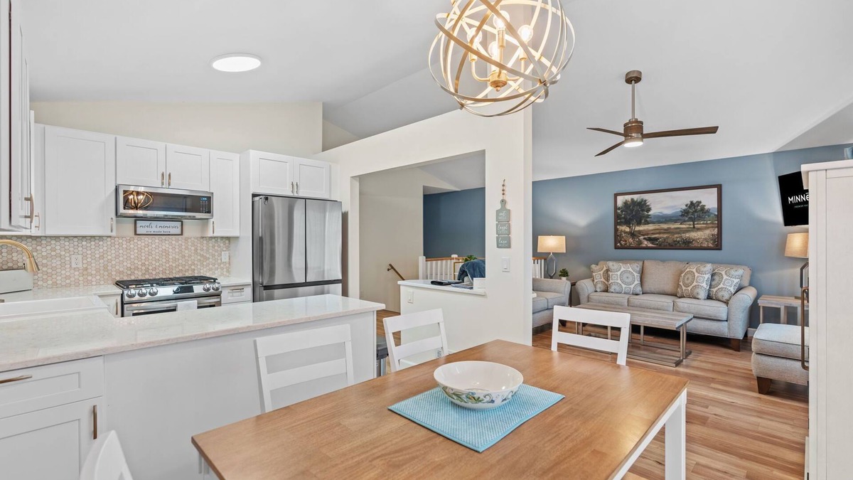 Saint Michael House | MINNeSTAY* Meadows Retreat