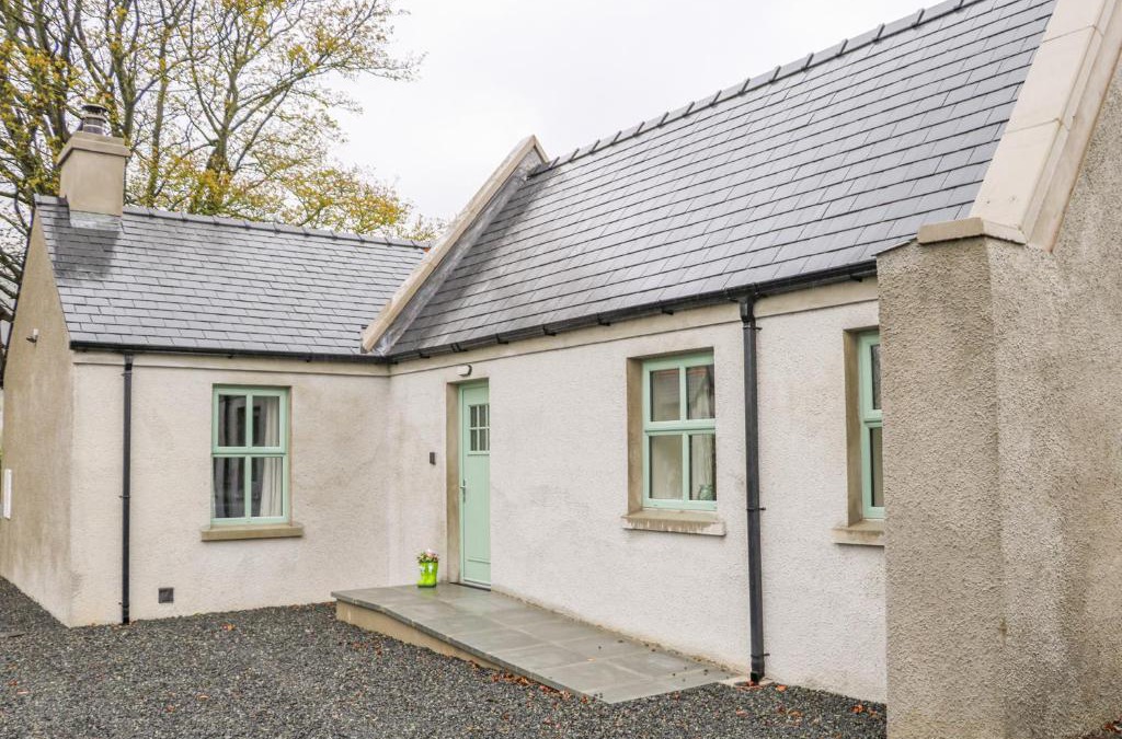 Newry House | Minnie's Cottage, Killeavy