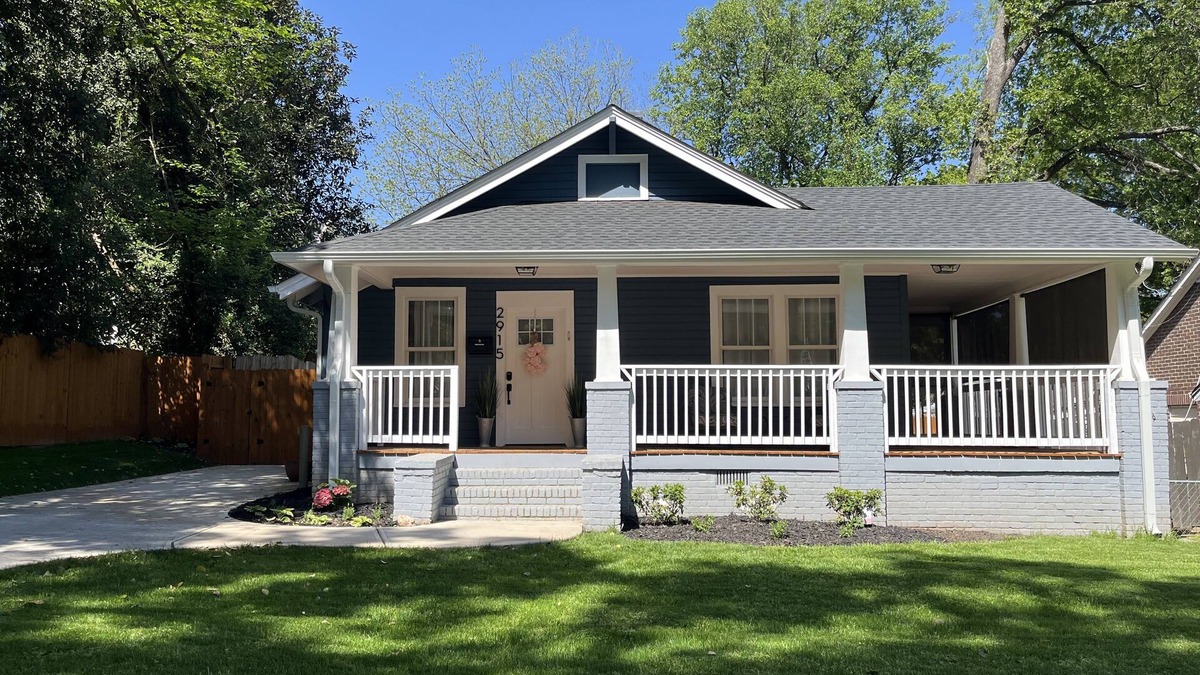Enderly Park House | Mins to Bank of America Stadium & the Convention Center and restaurants near by!