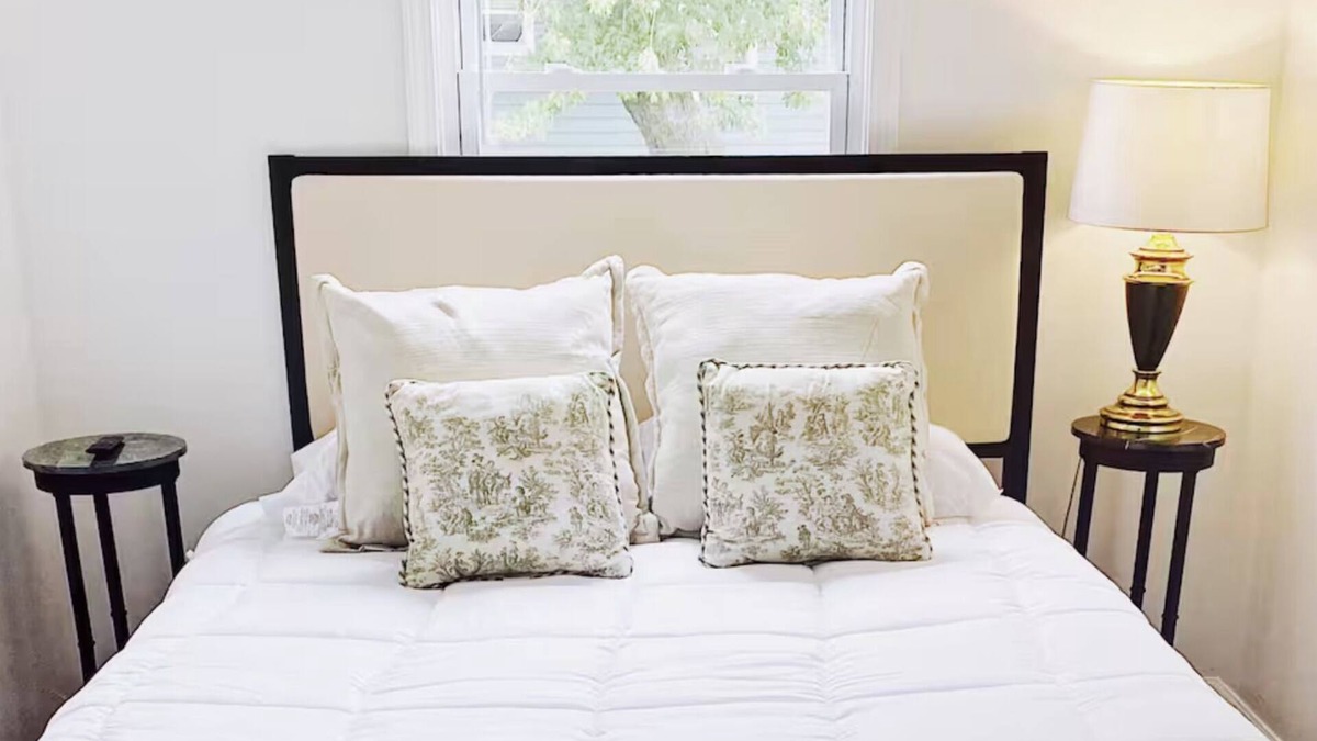 Northside District Apartment | Mint Julep - Studio Apartment in Downtown Lexington