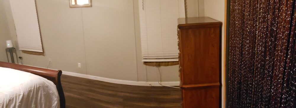 Fayette House | MINUTES AWAY FROM ALABAMA GAMES -COZY 4-BR