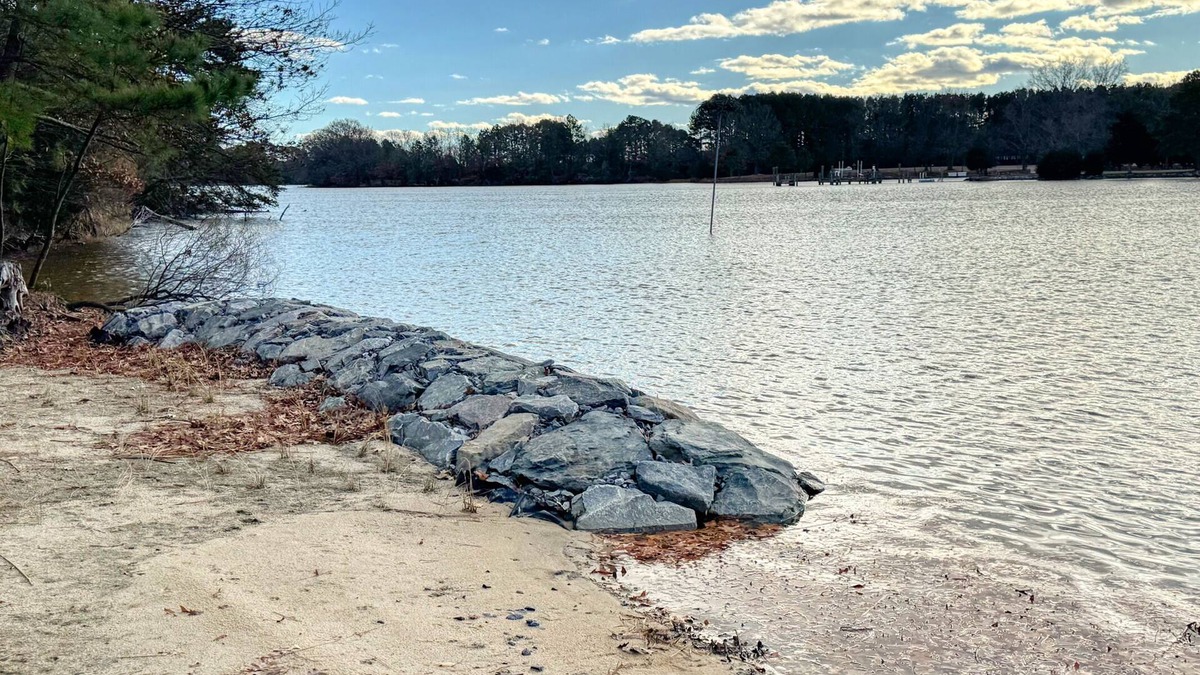 Easton House | Minutes from Downtown Easton and St. Michaels | Private Dock | Kayaks | Pet Frie