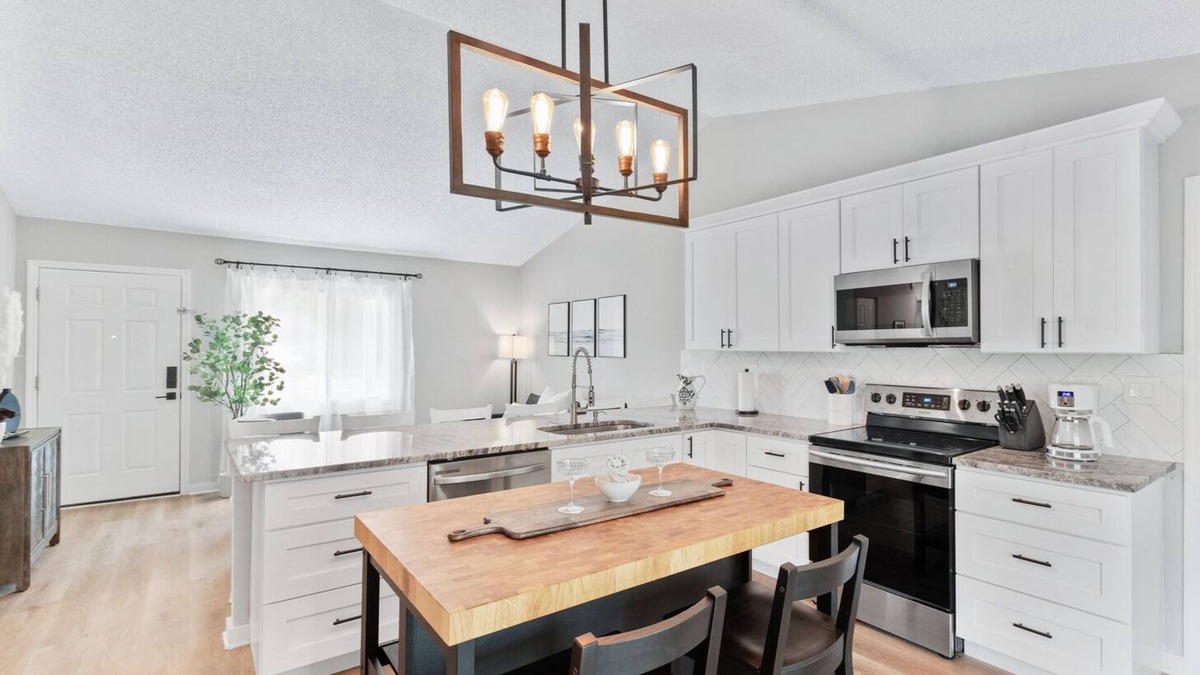St. Augustine South House | Minutes from it all! Spectacular Views, 2 Boat Ramps, and a Community Park