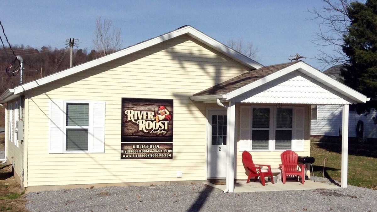 Golconda House | Minutes From Shawnee National Forest in Golconda, IL