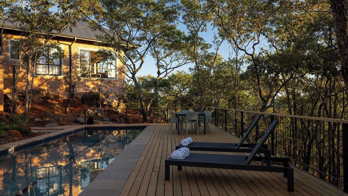 Mazowe Cabin | Miombo Mountain Lodge and Spa