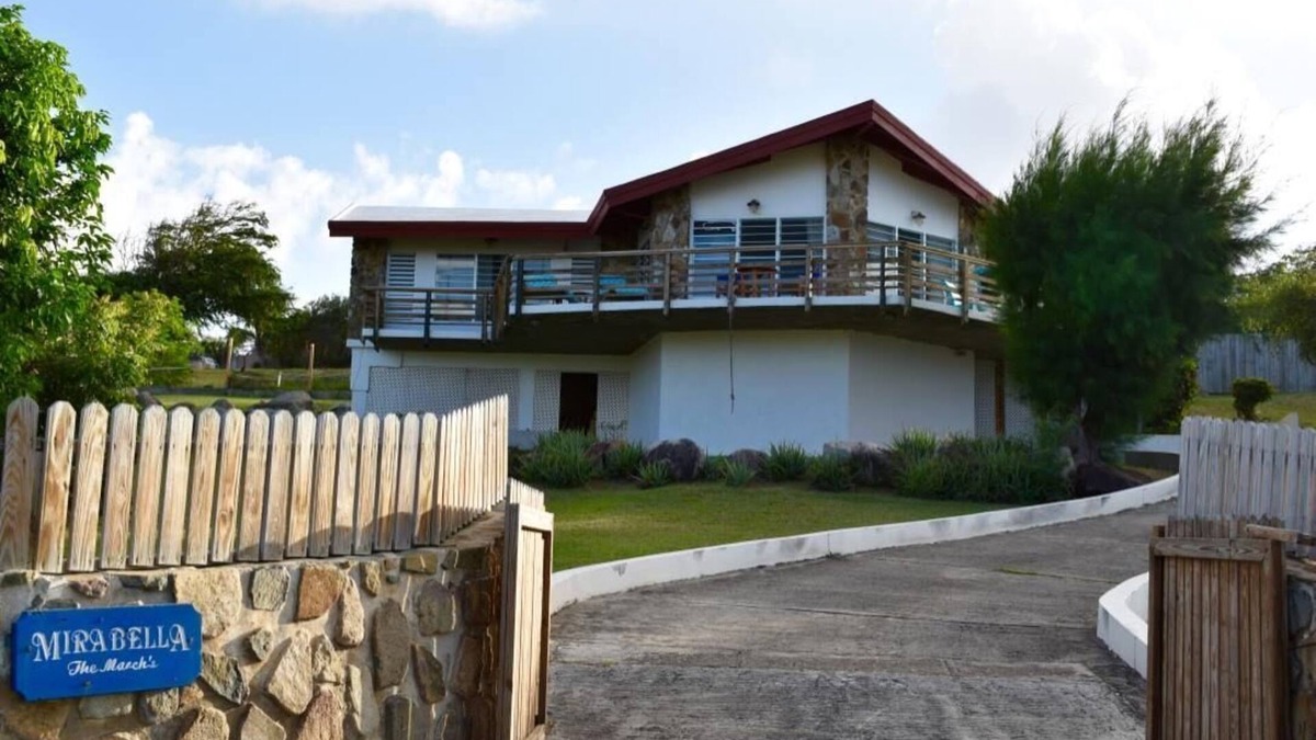 Spanish Town House | Mirabella: Lovely Hilltop Villa - The Valley - Spanish Town - Windy Hill, VG