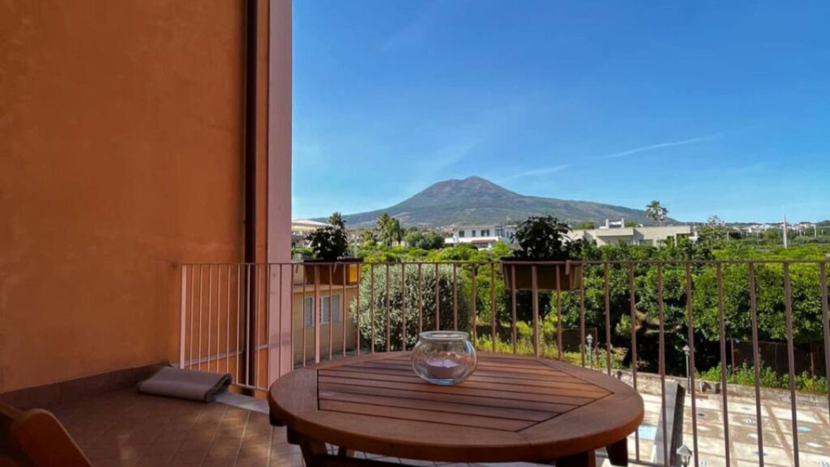 Torre del Greco Apartment | MiraCapri Home - The strategic centre between Napoli and Sorrento