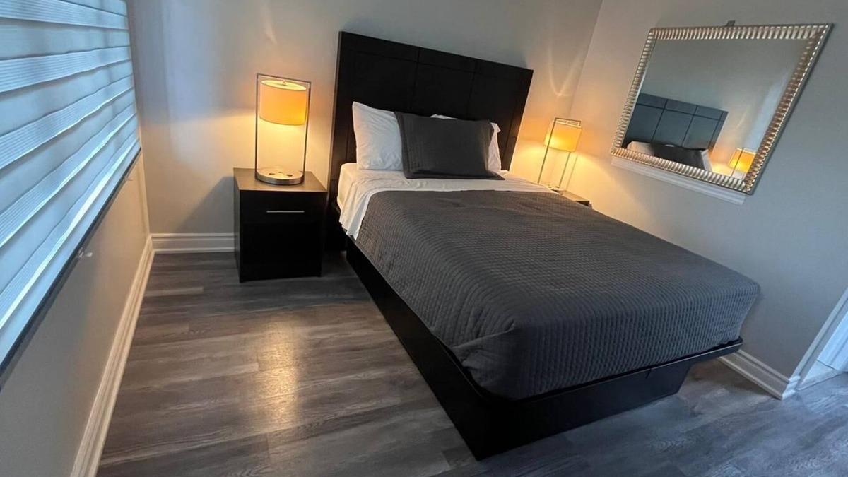 Harwich Hotel | Miracle Motel