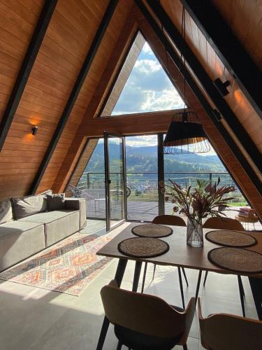 Slavske House | Mirador Cottage