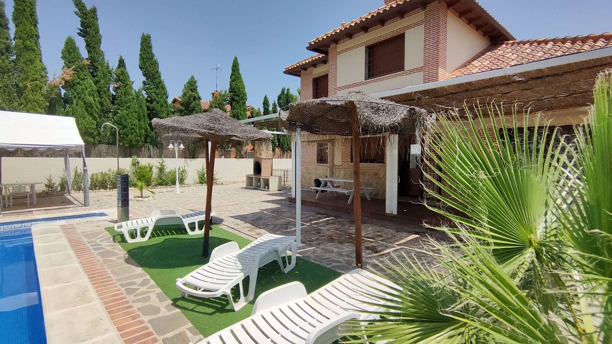 Sesena Ski Chalet | Mirador d Valle TuCasaTemporal