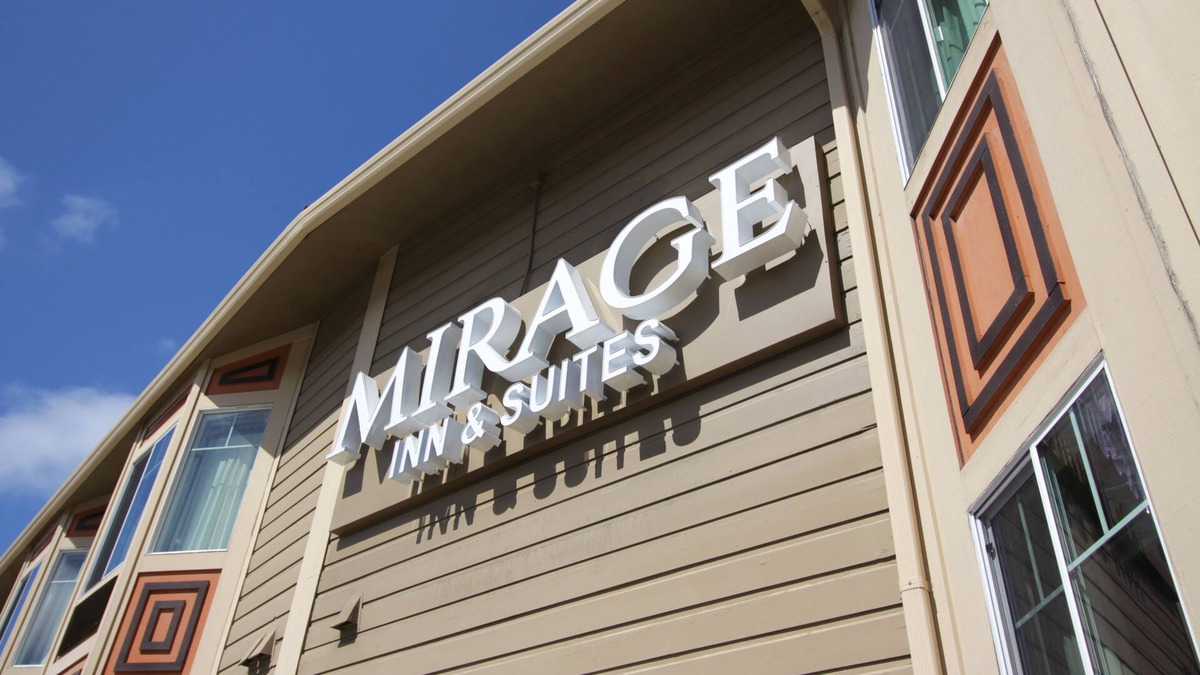 Parkside Hotel | Mirage Inn and Suites