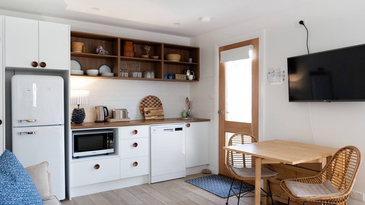 Narrawallee Apartment | Miramar Studio