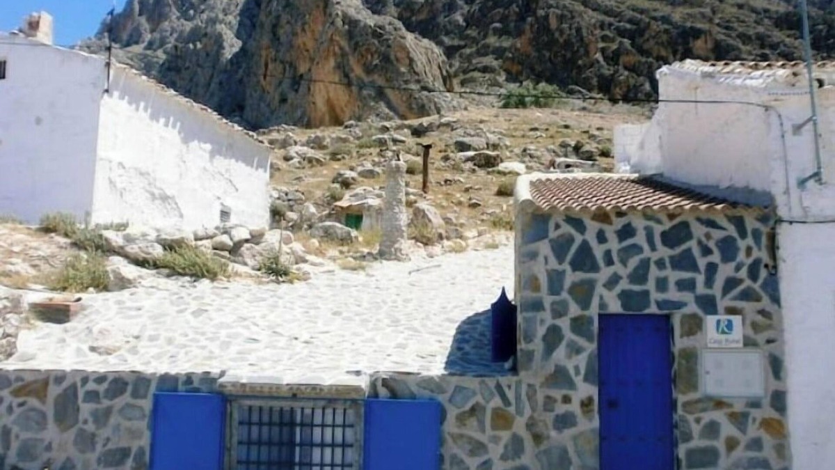 Bedmar House | Mirasierra Cave