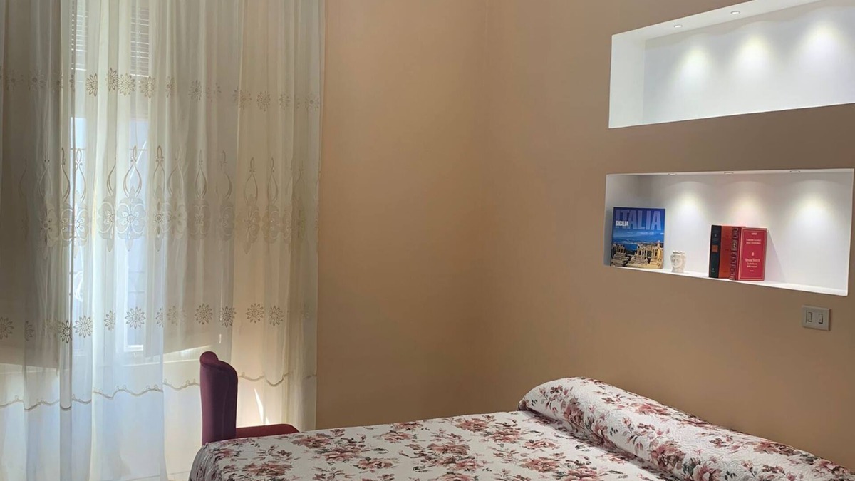 Randazzo Apartment | Miriam Holiday House