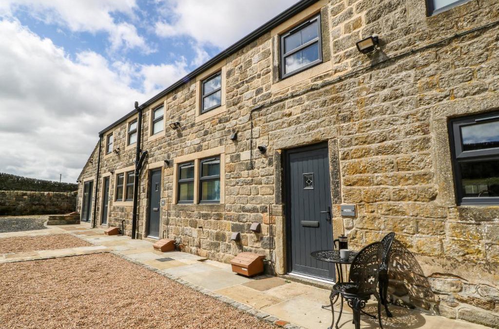 Lumbutts House | Mirk Cottage