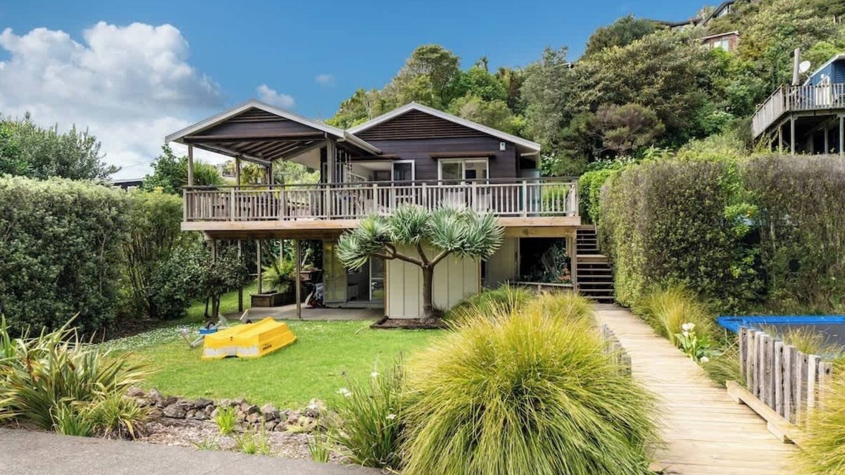 Palm Beach Apartment | Miro Magic | Stay Waiheke