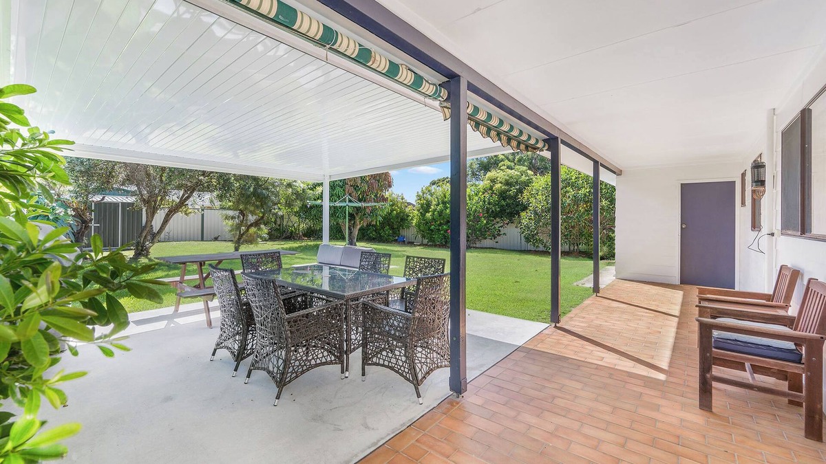 Lake Cathie House | Mirrabooka: 2 BR, 1 BA in Lake Cathie , Sleeps 6