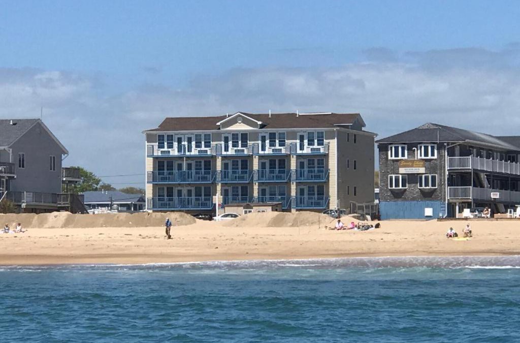 Misquamicut Hotel | Misquamicut Beach Front Inn