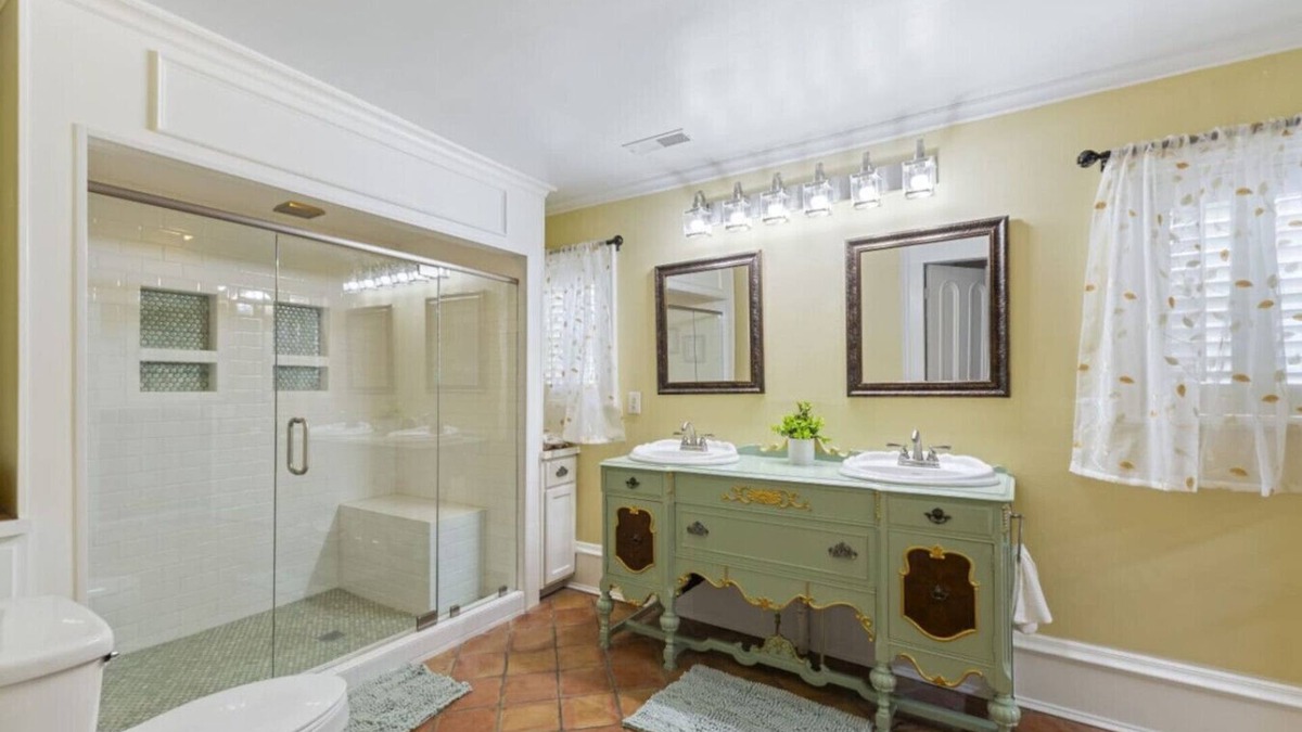 Lynchburg House | Miss Elizabeth's Place | Downtown Lynchburg