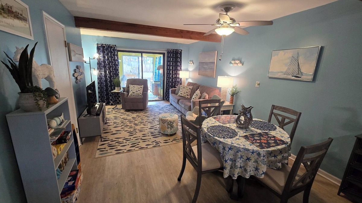 Chincoteague House | Misty Mare Townhouse - Gorgeous home on Chincoteague Island